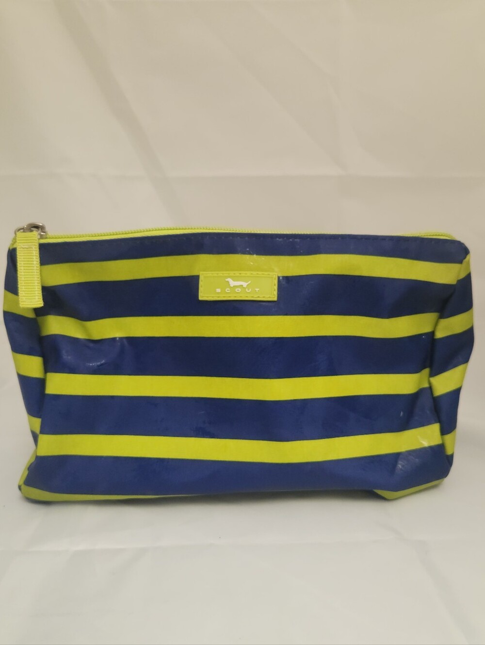 Scout Navy and Lime Striped Toiletry Bag Like New!!